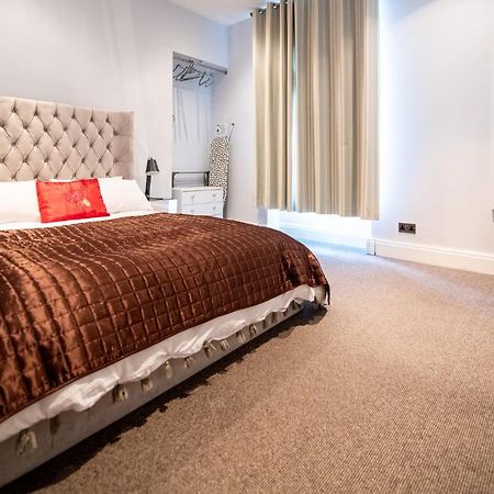 Jay'S Apartment Aberdeen Bagian luar foto