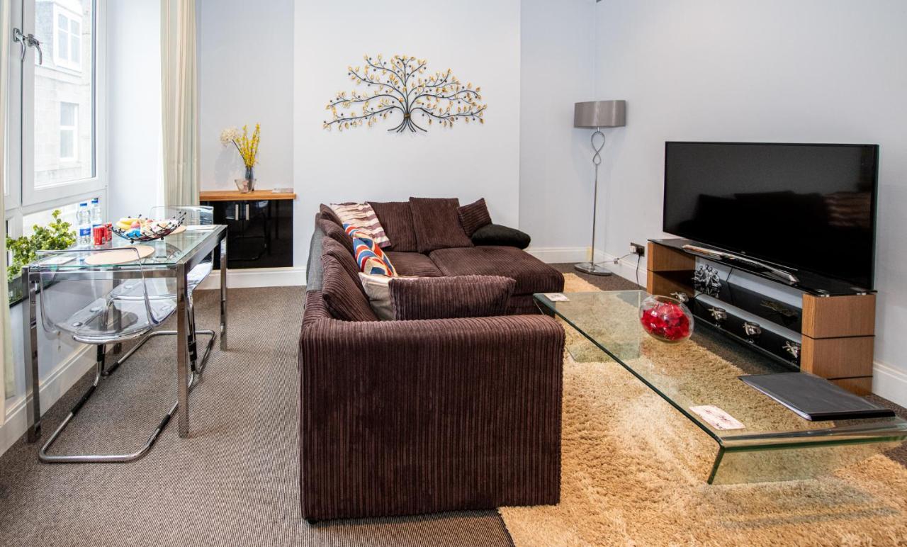 Jay'S Apartment Aberdeen Bagian luar foto